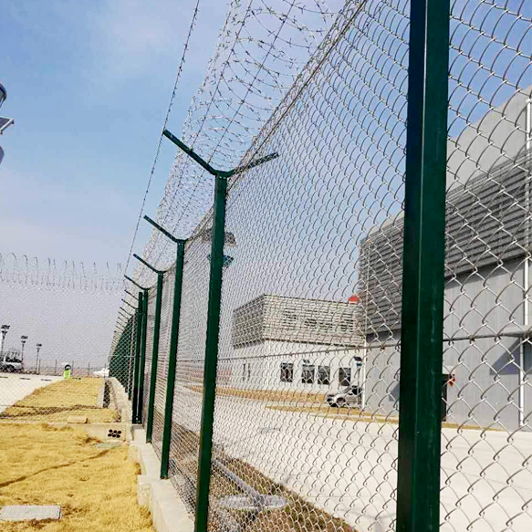 鋁包鋼菱形網(wǎng)-機場圍界圖片3 鋁包鋼菱形網(wǎng)-機場圍界圖片3