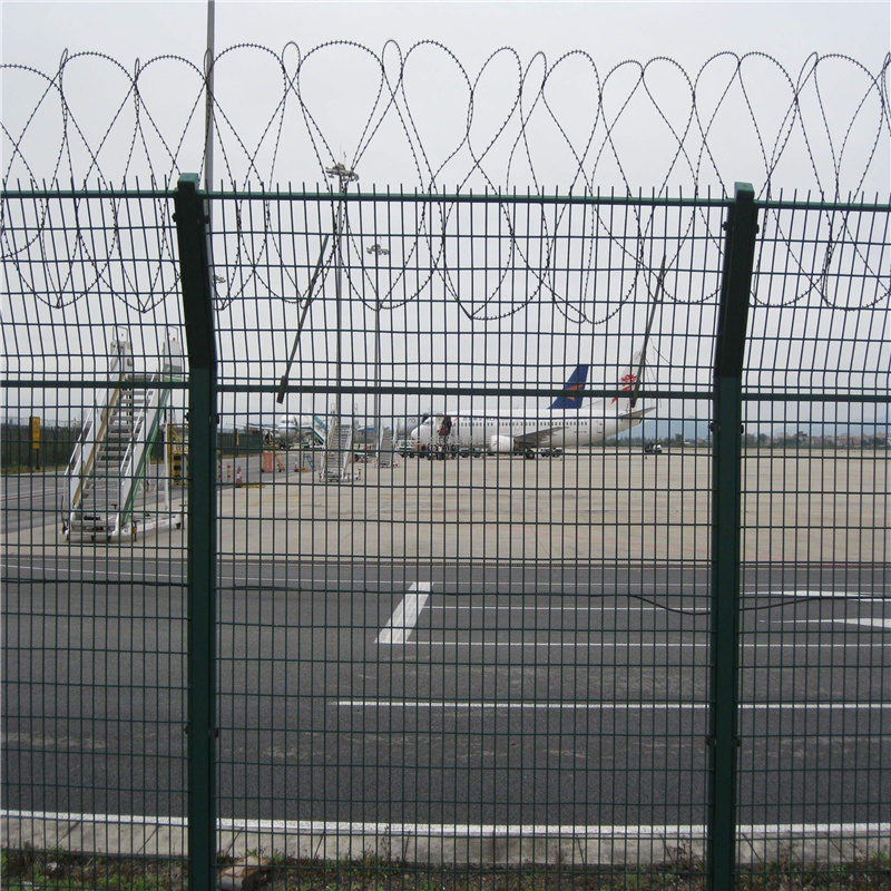 機(jī)場(chǎng)圍網(wǎng) 機(jī)場(chǎng)圍界 鋼筋網(wǎng)圍界圖片1 機(jī)場(chǎng)圍網(wǎng) 機(jī)場(chǎng)圍界 鋼筋網(wǎng)圍界圖片1