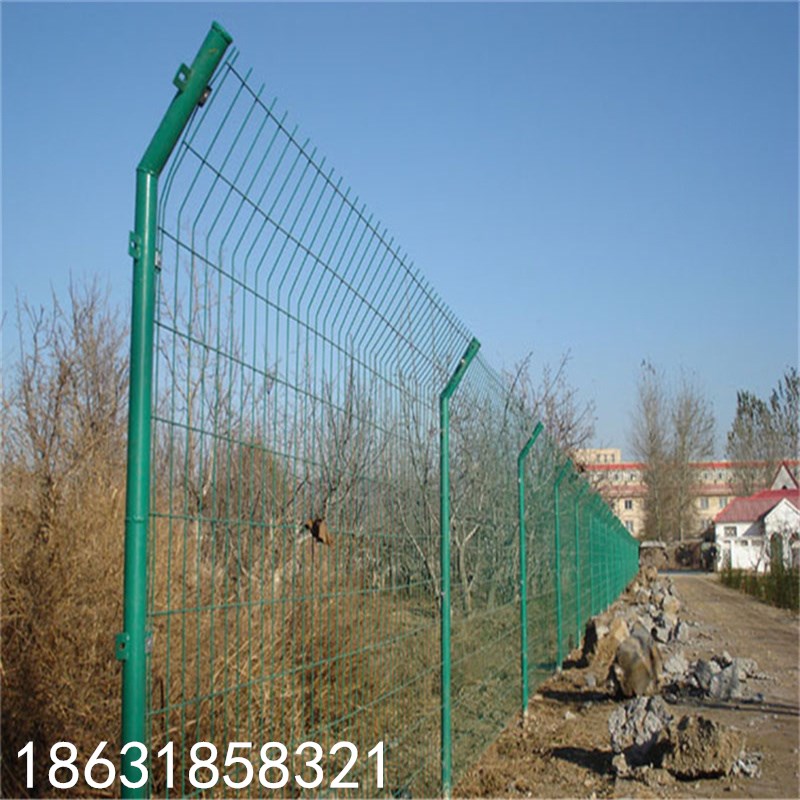 南水北調(diào)防護隔離網(wǎng) 飲水工程隔離網(wǎng)價格優(yōu)惠 支持定做圖片1 南水北調(diào)防護隔離網(wǎng) 飲水工程隔離網(wǎng)價格優(yōu)惠 支持定做圖片1