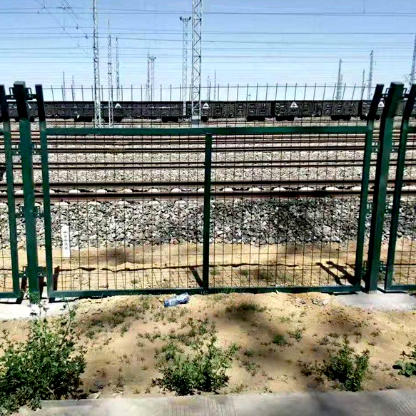 鐵路安全防護網(wǎng)圖片3 鐵路安全防護網(wǎng)圖片3