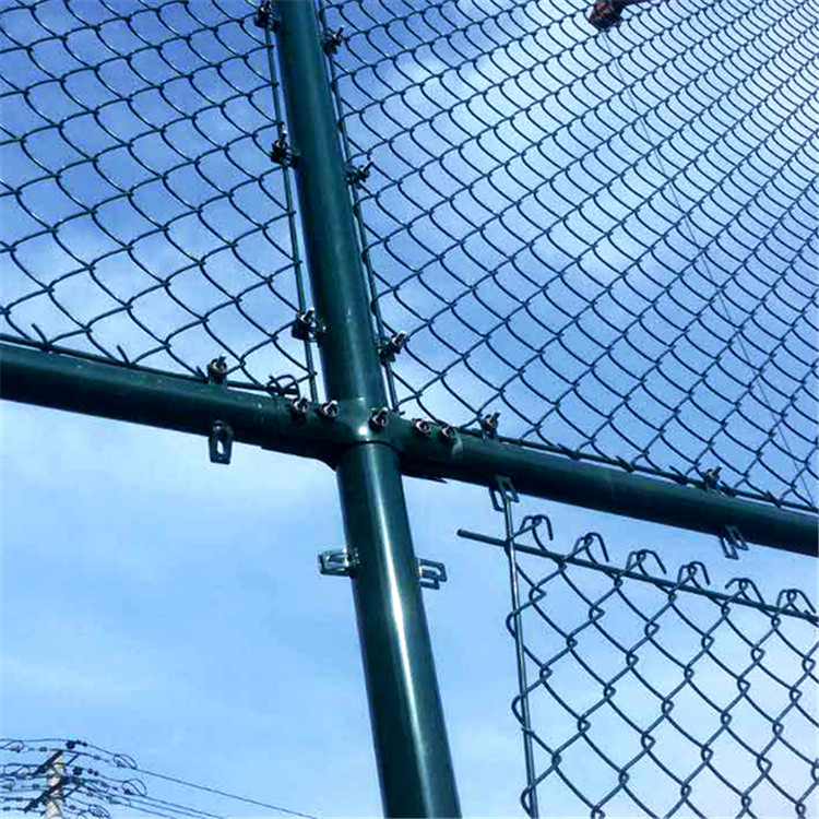 學(xué)校體育場(chǎng)勾花護(hù)欄網(wǎng)圖片1 學(xué)校體育場(chǎng)勾花護(hù)欄網(wǎng)圖片1