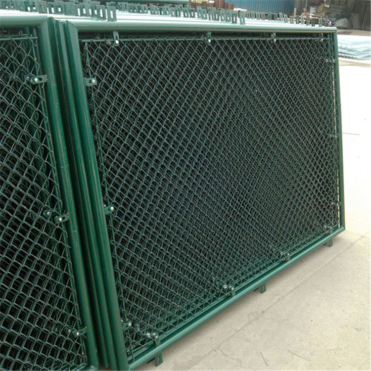 學(xué)校體育場(chǎng)勾花護(hù)欄網(wǎng)圖片2 學(xué)校體育場(chǎng)勾花護(hù)欄網(wǎng)圖片2