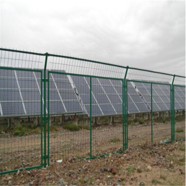 光伏發(fā)電護欄網(wǎng)圖片4 光伏發(fā)電護欄網(wǎng)圖片4