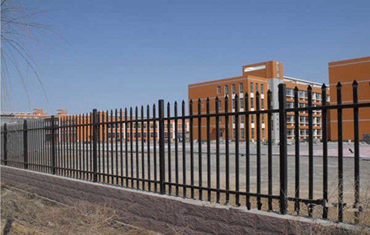 小區(qū)鋅鋼圍欄圖片1 小區(qū)鋅鋼圍欄圖片1