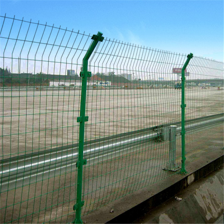 工業(yè)園區(qū)護欄網(wǎng)圖片1 工業(yè)園區(qū)護欄網(wǎng)圖片1