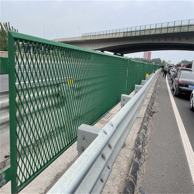 公路防眩網(wǎng)圖片2 公路防眩網(wǎng)圖片2
