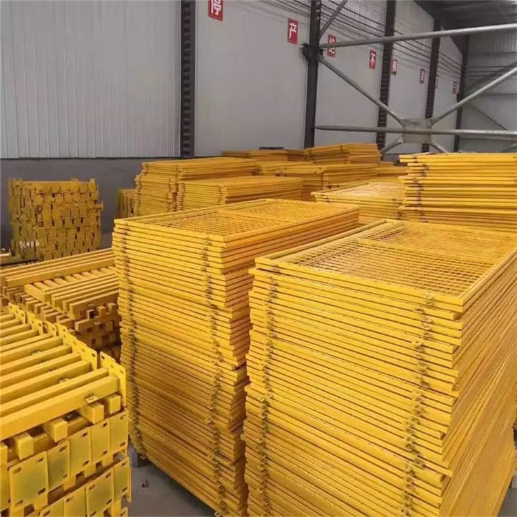 工地安全護(hù)欄圖片4 工地安全護(hù)欄圖片4