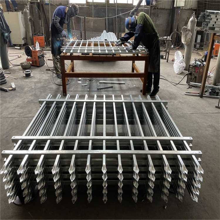 鋅鋼圍墻護欄柵欄圖片2 鋅鋼圍墻護欄柵欄圖片2