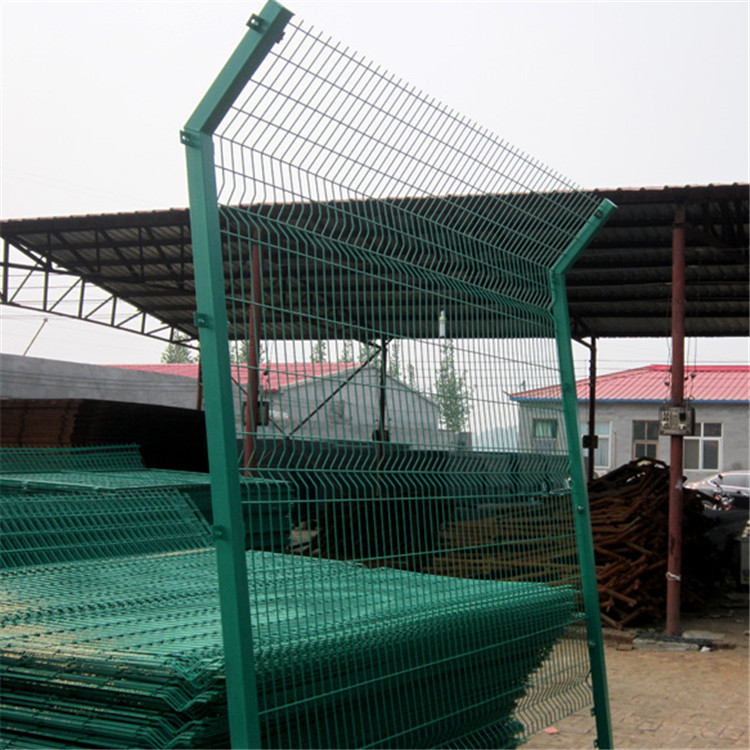 山區(qū)圍欄網圖片3 山區(qū)圍欄網圖片3