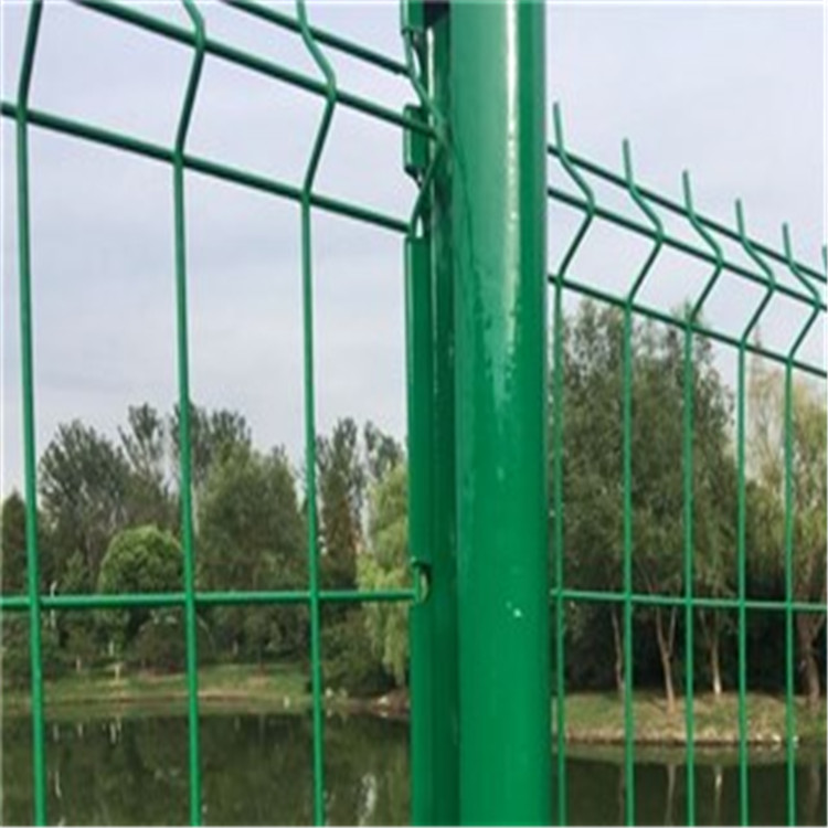 保護水源地圍網(wǎng)圖片3