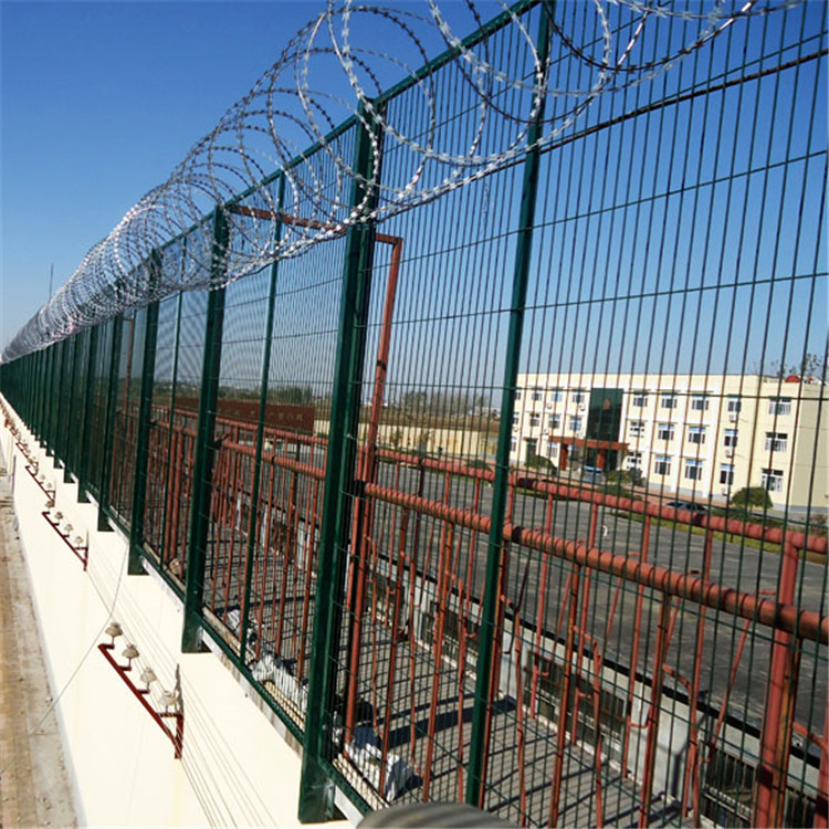 監(jiān)獄防逃脫隔離網圖片2 監(jiān)獄防逃脫隔離網圖片2