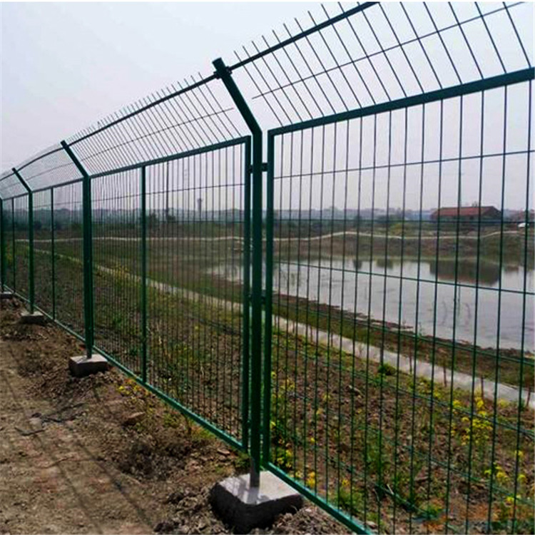 南水北調(diào)水庫護欄網(wǎng)圖片4 南水北調(diào)水庫護欄網(wǎng)圖片4