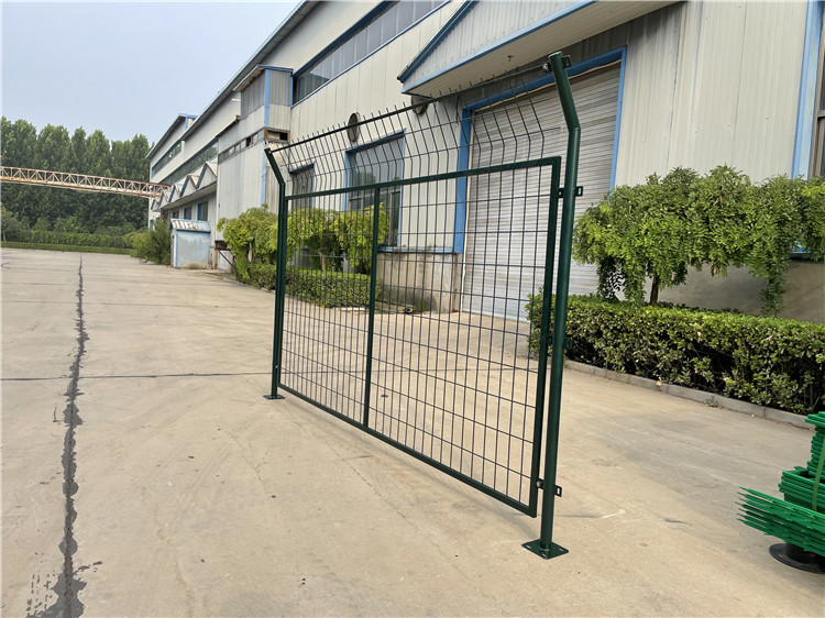 公路框架護(hù)欄網(wǎng)圖片1 公路框架護(hù)欄網(wǎng)圖片1