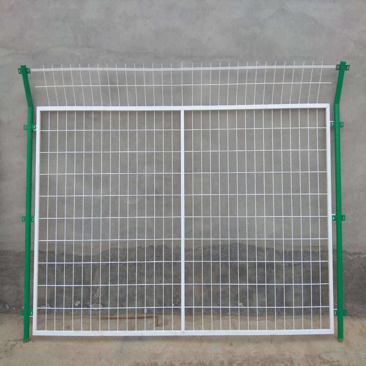 框架金屬圍欄網(wǎng)圖片2 框架金屬圍欄網(wǎng)圖片2